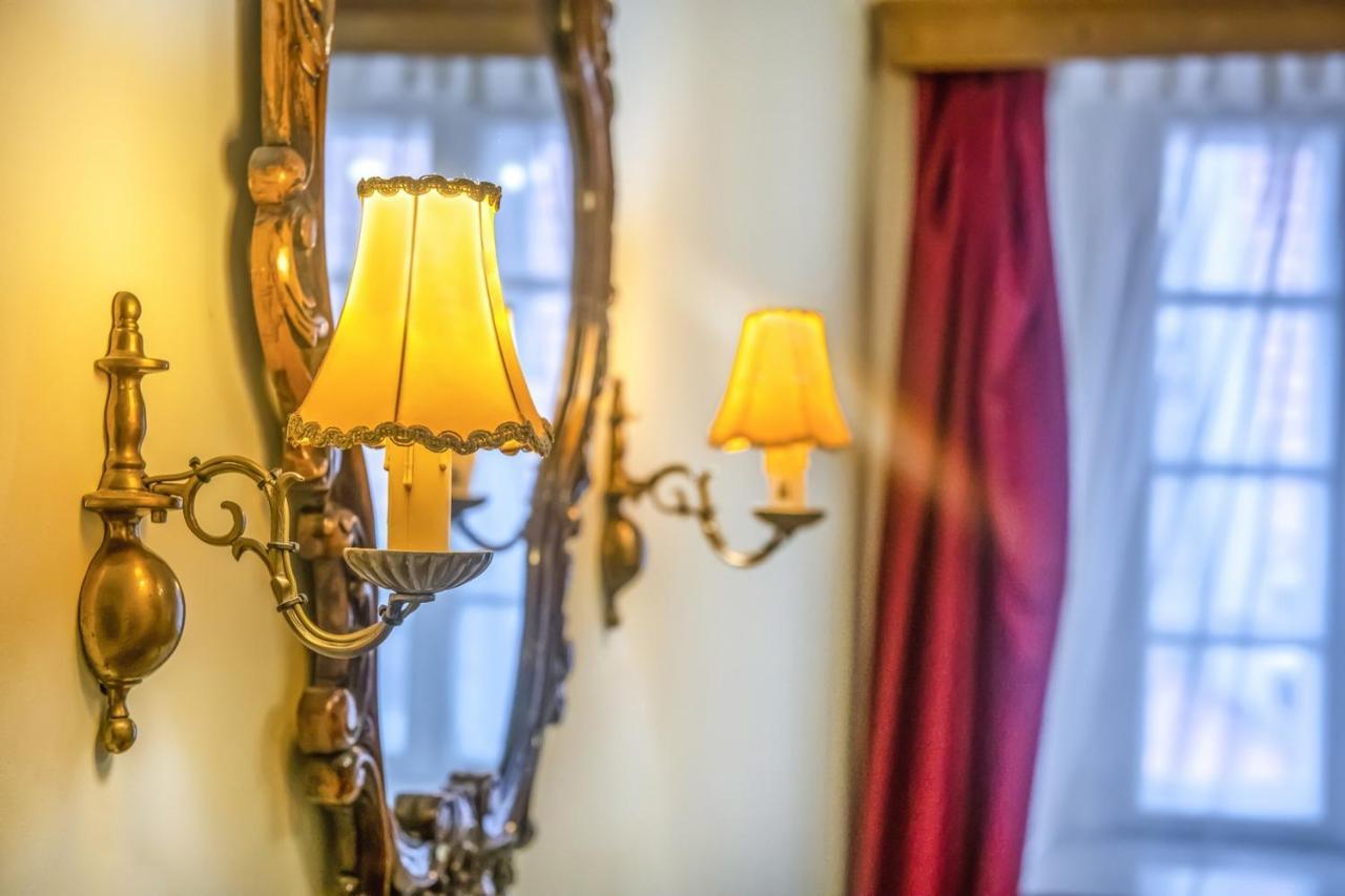 Academy Pension Budapest Bagian luar foto